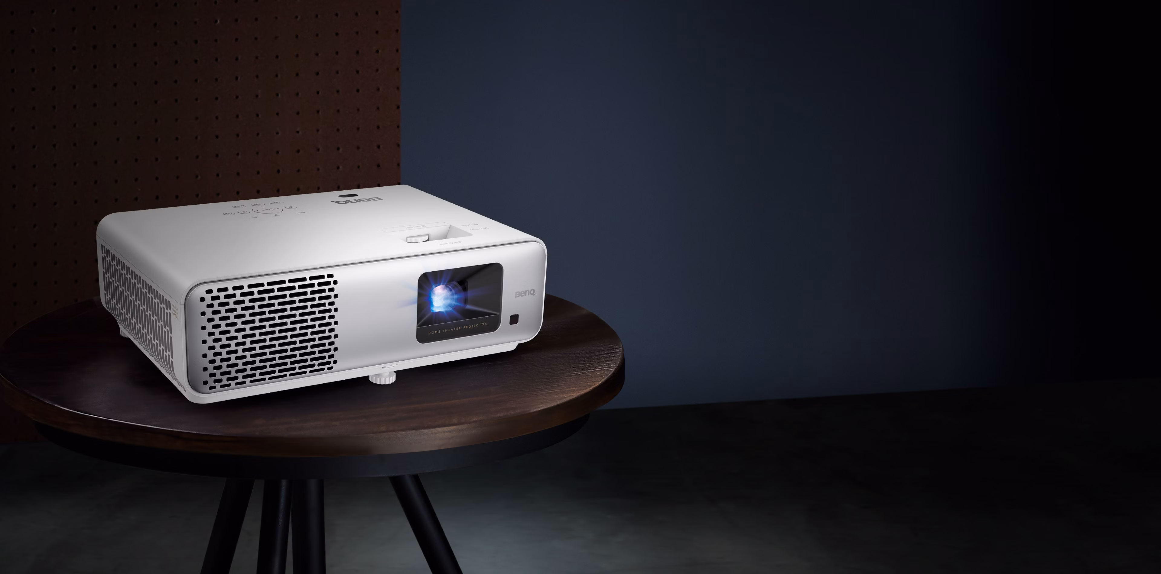 BenQ HT2060